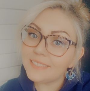 Meet your Posher, Carmen